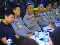 Kadiv Humas Polri Silaturahmi dengan Wartawan di Jakarta