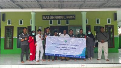 “Jum’at Berkah PTPP: CSR Proyek Tol Probowangi Sentuh Pesantren di Situbondo”