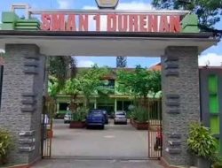 Mengapa Oknum Guru Bidang Humas SMAN Durenan Halangi Kinerja Jurnalistik lantas Ada apakah dengan SMA Negeri Durenan Trenggalek.?