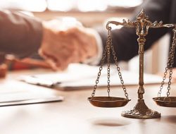 10 Rekomendasi Pengacara Terbaik di Surabaya